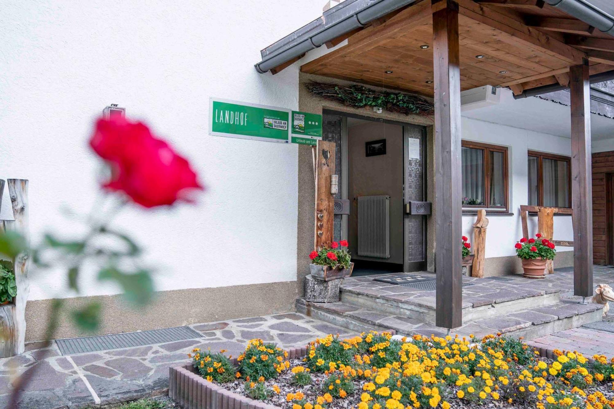 Ferienwohnungen Monja Und Dietmar Thoeni Arzl im Pitztal Εξωτερικό φωτογραφία