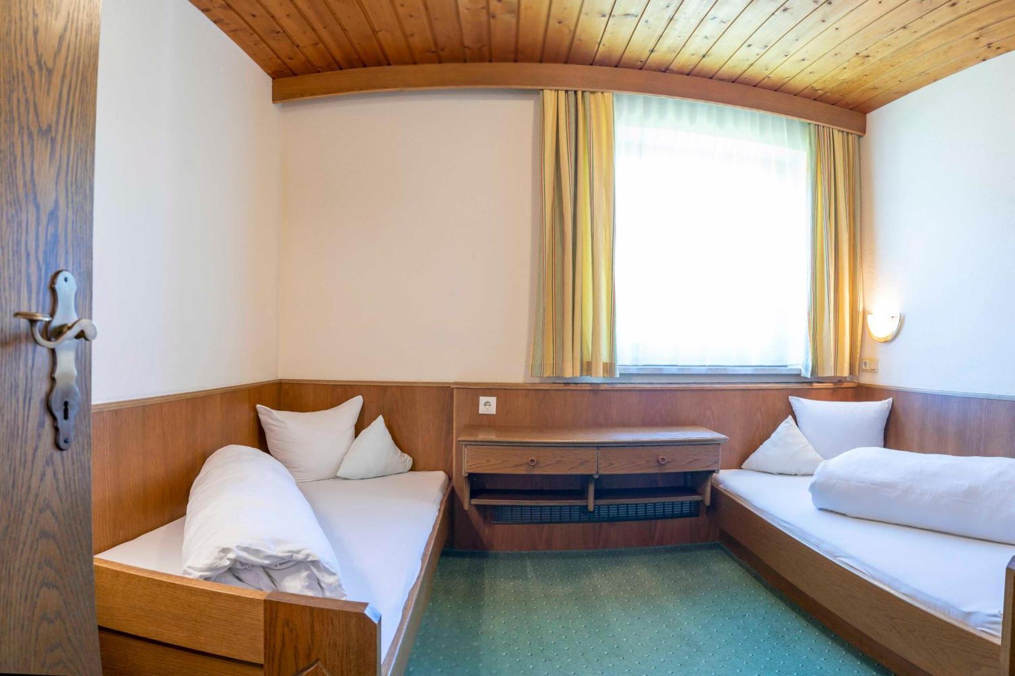 Ferienwohnungen Monja Und Dietmar Thoeni Arzl im Pitztal Εξωτερικό φωτογραφία